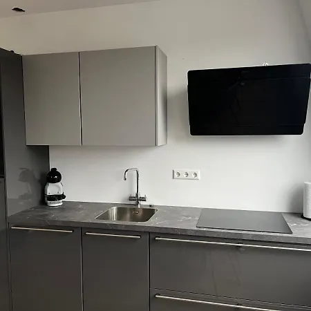 Διαμέρισμα Da Costa 12b *